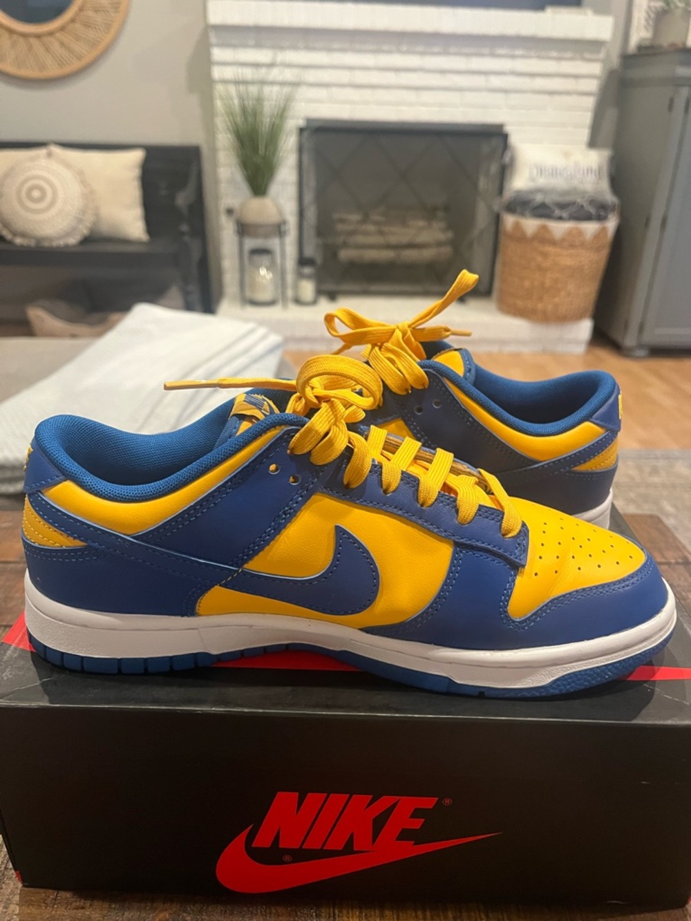 Nike Dunk Low “UCLA” Sneakers size 7 - Picture 6 of 11